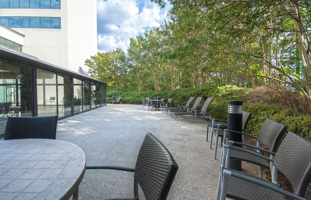 Hilton Greenville Exterior foto